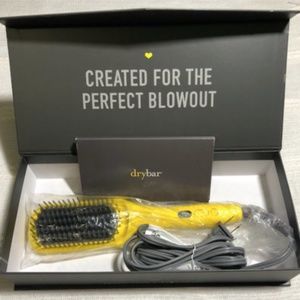 Drybar The Brush Crush Heated Straightening Brush